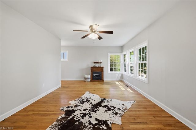 409 Walnut Place NE, Lenoir, NC 28645