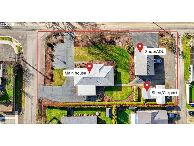 15880 SWAN Ave, Oregon City, OR 97045