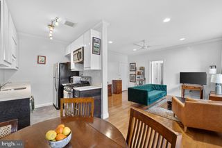 2325 42ND ST NW #104, Washington, DC 20007
