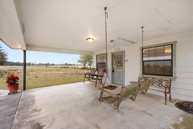 5902 Fm 1952 Road, Wallis, TX 77485