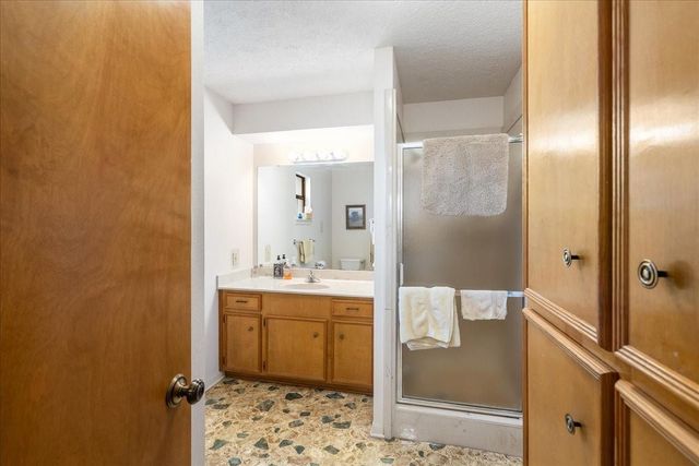 5902 Fm 1952 Road, Wallis, TX 77485