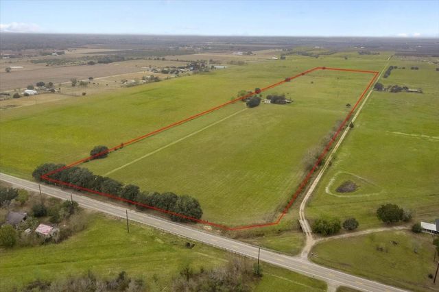 5902 Fm 1952 Road, Wallis, TX 77485