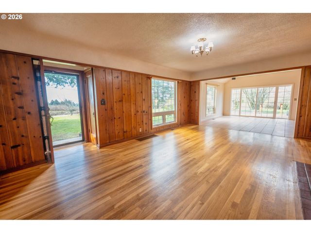 13130 Nw SKYLINE Blvd, Portland, OR 97231