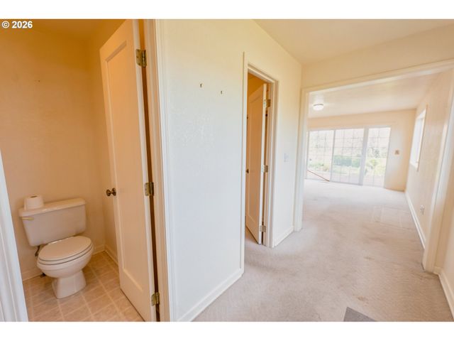 13130 Nw SKYLINE Blvd, Portland, OR 97231