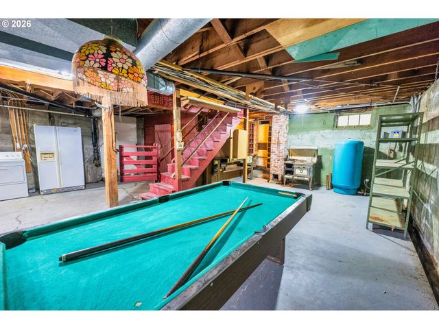 13130 Nw SKYLINE Blvd, Portland, OR 97231