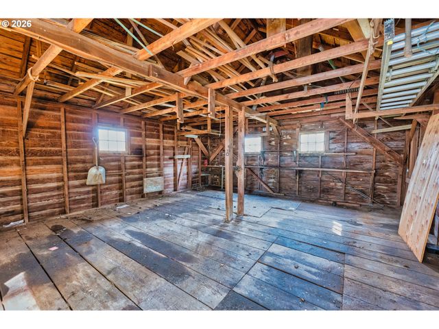 13130 Nw SKYLINE Blvd, Portland, OR 97231