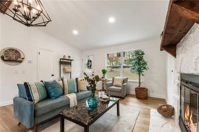 1184 Alemeda Drive, Marietta, GA 30066