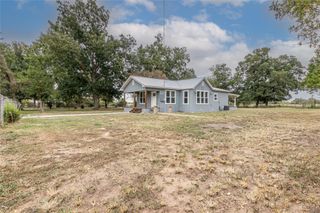 380 County Road 358, Gause, TX 77857