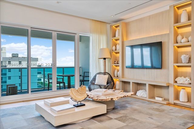 102 24th St PH-1607, Miami Beach, FL 33139
