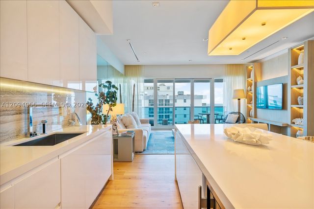 102 24th St PH-1607, Miami Beach, FL 33139