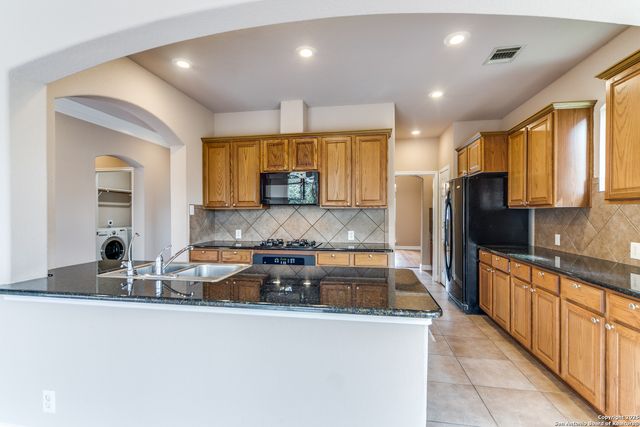 3354 Highline, San Antonio, TX 78261