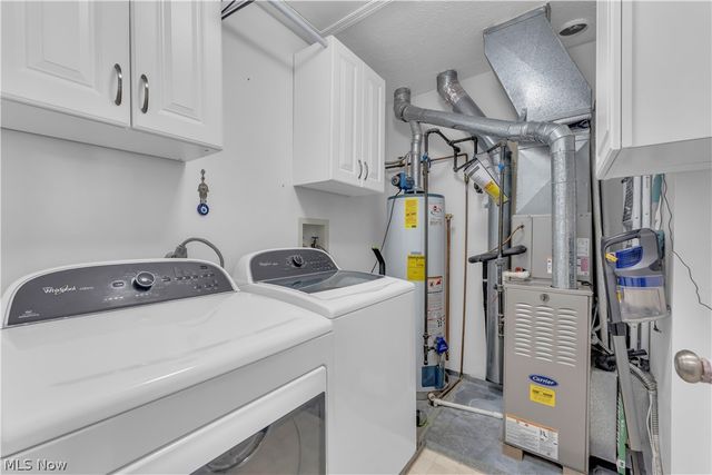 42 Vista Circle, North Olmsted, OH 44070