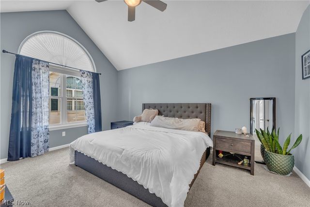 42 Vista Circle, North Olmsted, OH 44070
