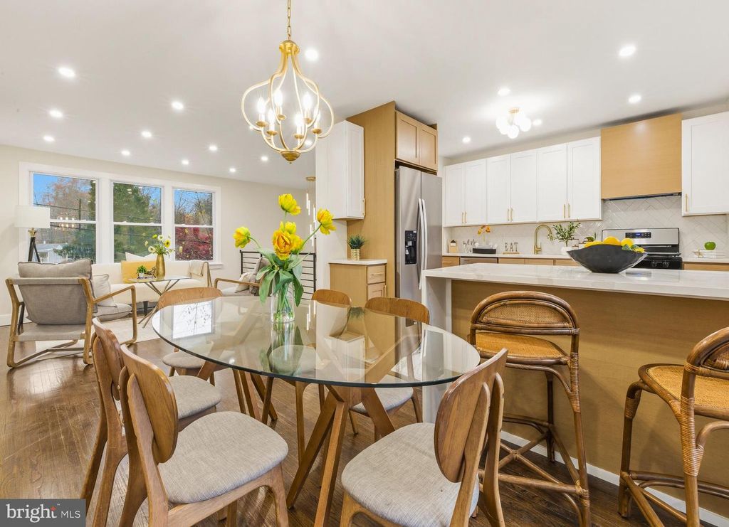 371 WEDGEWOOD DR, Blackwood, NJ 08012