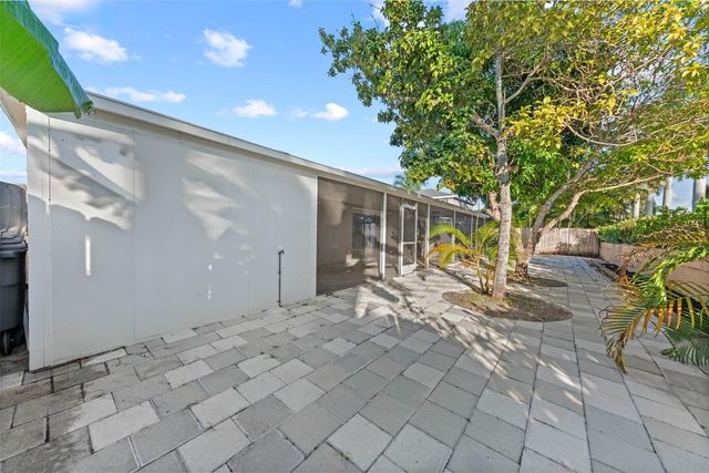 9918 Moss Pond Drive, Boca Raton, FL 33496