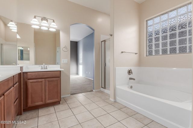 7808 E Treetop Road, Tucson, AZ 85756