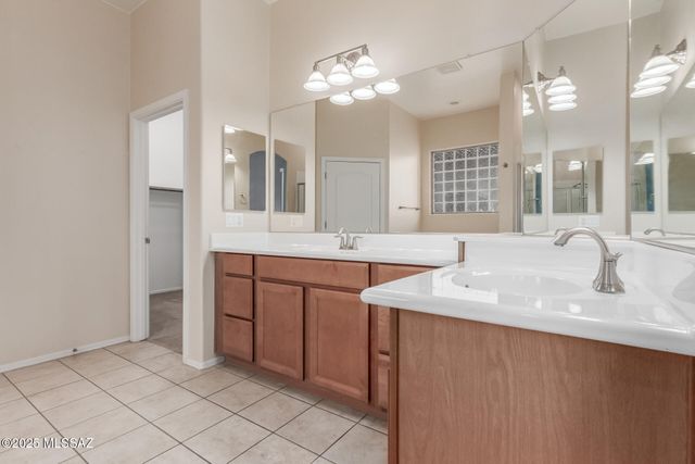 7808 E Treetop Road, Tucson, AZ 85756