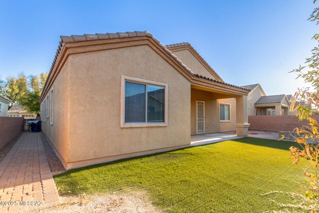 7808 E Treetop Road, Tucson, AZ 85756