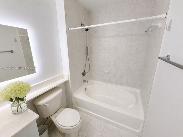 234 NE 3rd Street 905, Miami, FL 33132
