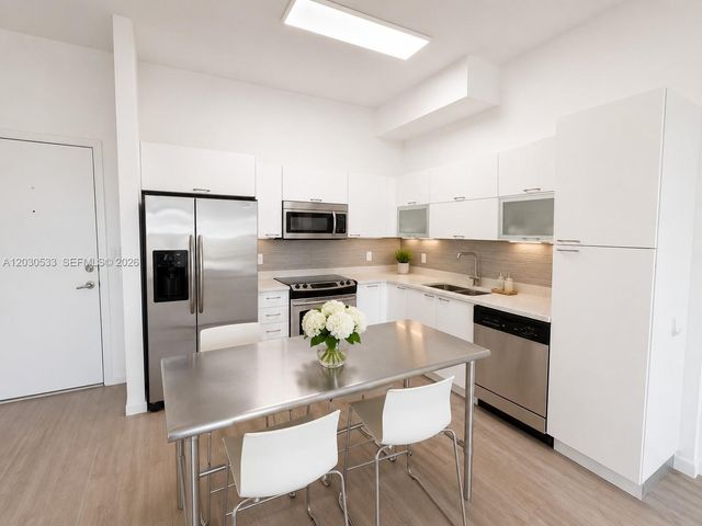 234 NE 3rd Street 905, Miami, FL 33132