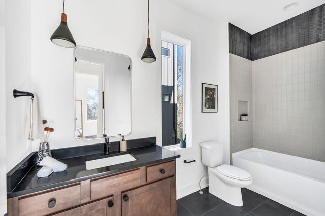 16B Willis St, Nashville, TN 37207