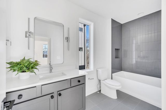 16B Willis St, Nashville, TN 37207