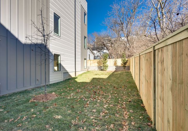 16B Willis St, Nashville, TN 37207