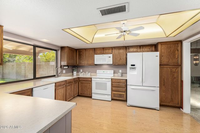 8629 N 49TH Avenue, Glendale, AZ 85302