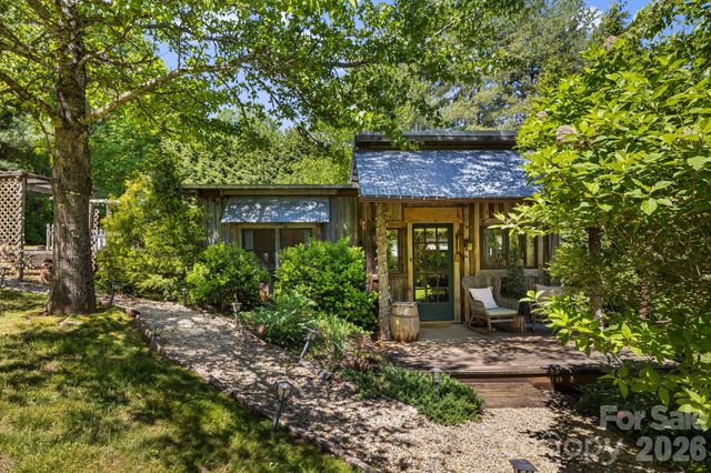 107 111 Hougie Heaven Lane, Franklin, NC 28734