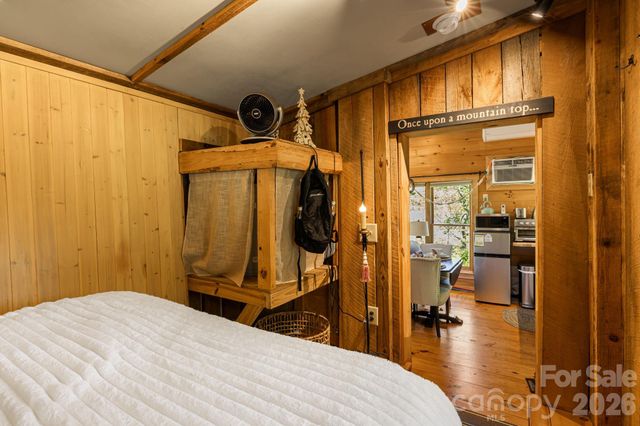 107 111 Hougie Heaven Lane, Franklin, NC 28734