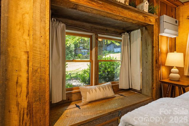 107 111 Hougie Heaven Lane, Franklin, NC 28734