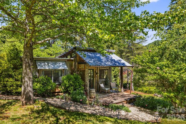 107 111 Hougie Heaven Lane, Franklin, NC 28734