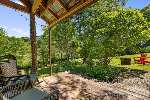 107 111 Hougie Heaven Lane, Franklin, NC 28734