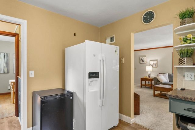 190 Hillcrest Circle, Sun Prairie, WI 53590