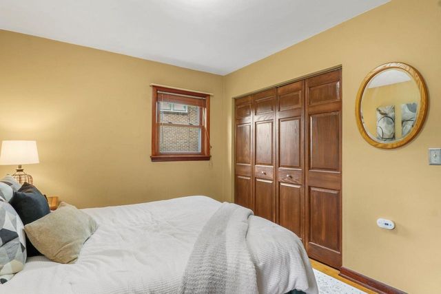 190 Hillcrest Circle, Sun Prairie, WI 53590