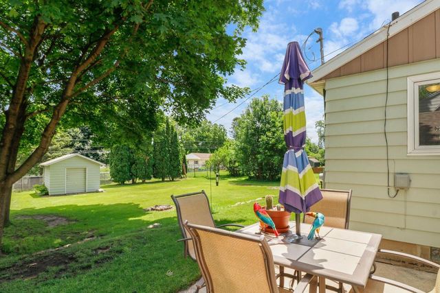 190 Hillcrest Circle, Sun Prairie, WI 53590