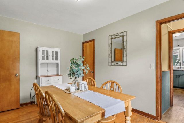 190 Hillcrest Circle, Sun Prairie, WI 53590