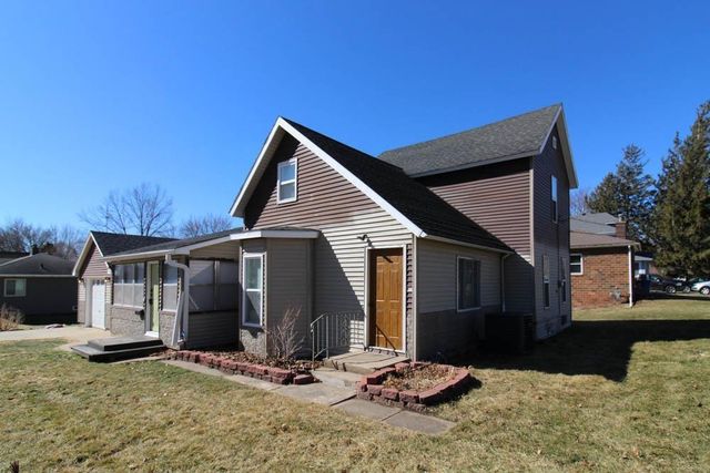 901 11th Street, Grundy Center, IA 50638