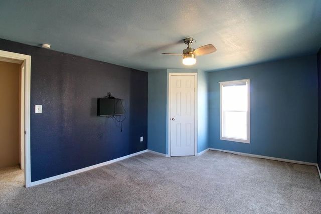 901 11th Street, Grundy Center, IA 50638