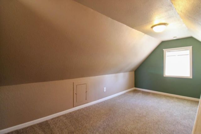 901 11th Street, Grundy Center, IA 50638