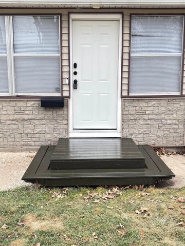 901 11th Street, Grundy Center, IA 50638