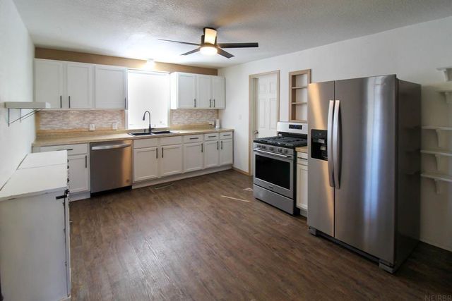 901 11th Street, Grundy Center, IA 50638