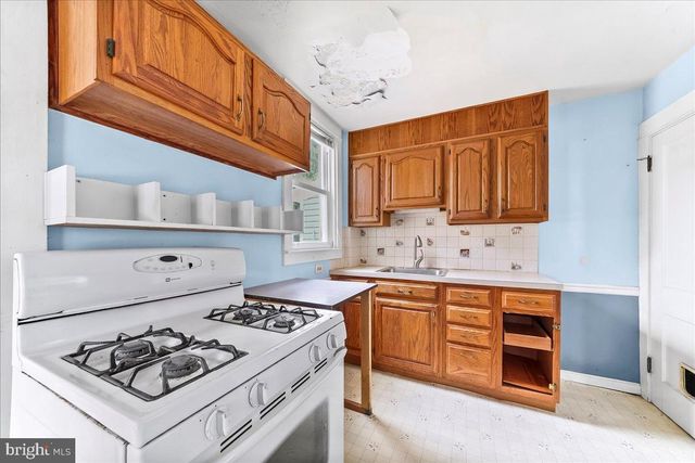 365 BLANCHARD RD, Drexel Hill, PA 19026