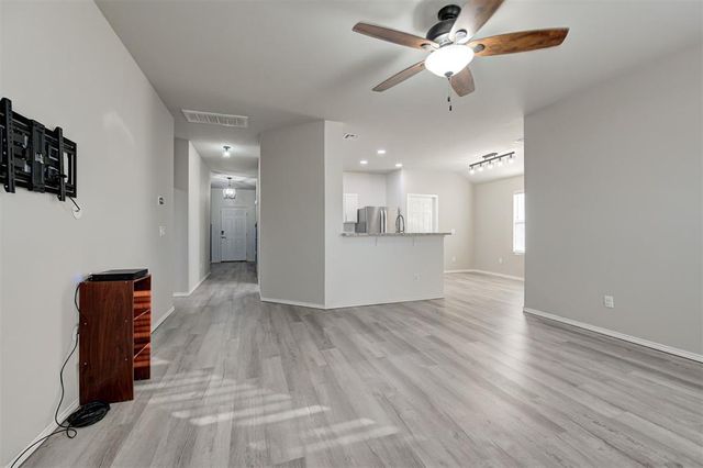 5610 Bent Creek Road, Shawnee, OK 74804