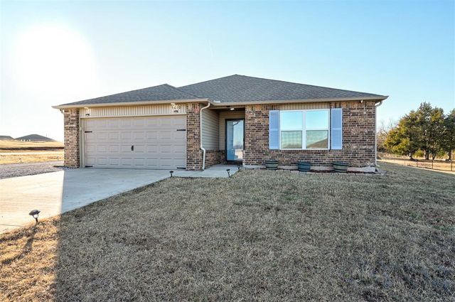 5610 Bent Creek Road, Shawnee, OK 74804