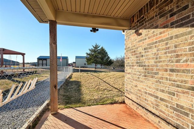 5610 Bent Creek Road, Shawnee, OK 74804