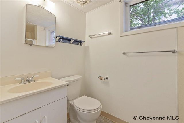 5040 GREYBULL AVE, Cheyenne, WY 82009