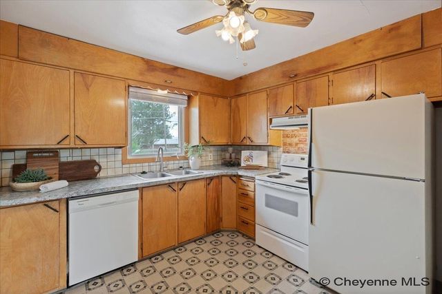 5040 GREYBULL AVE, Cheyenne, WY 82009