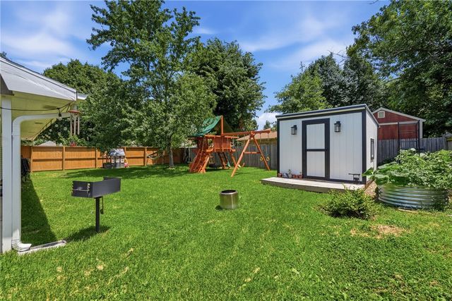 411 N 39th Street, Rogers, AR 72756
