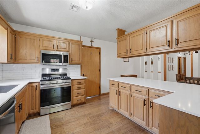 411 N 39th Street, Rogers, AR 72756